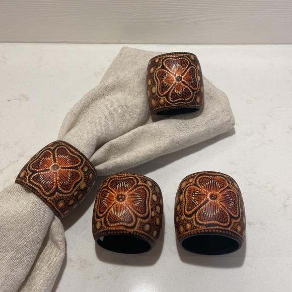 Pier 1 Other - Pier 1 Wooden Napkin Rings NWT